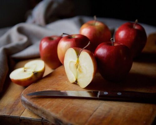 عوارض جیران ناپذیر زیاده روی در مصرف سیب